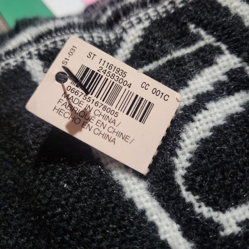 New Victoria's Secret Scarf